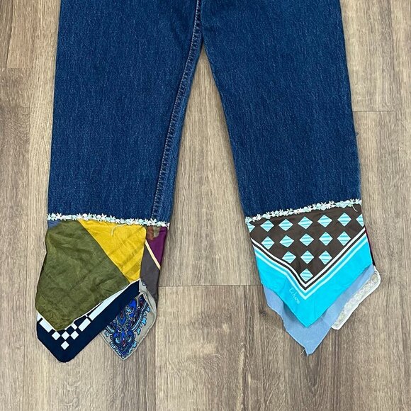 Levi's Upcycled Vintage Silk Scarf Jeans Sz 27 - Picture 4 of 11